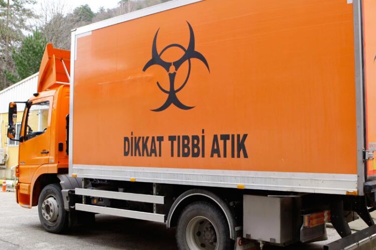 TIBBİ ATIKLAR